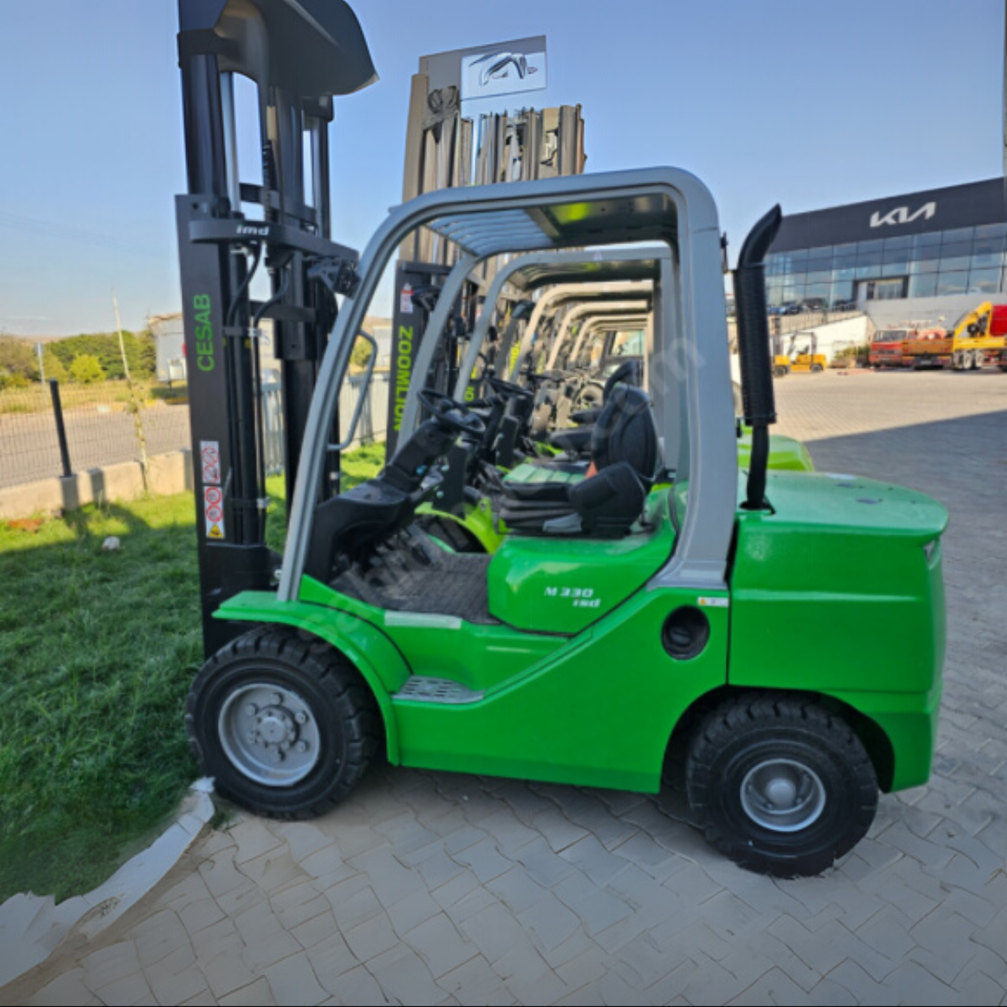 Chariots élévateurs diesel et électriques à louer de 2 tonnes à 12 tonnes