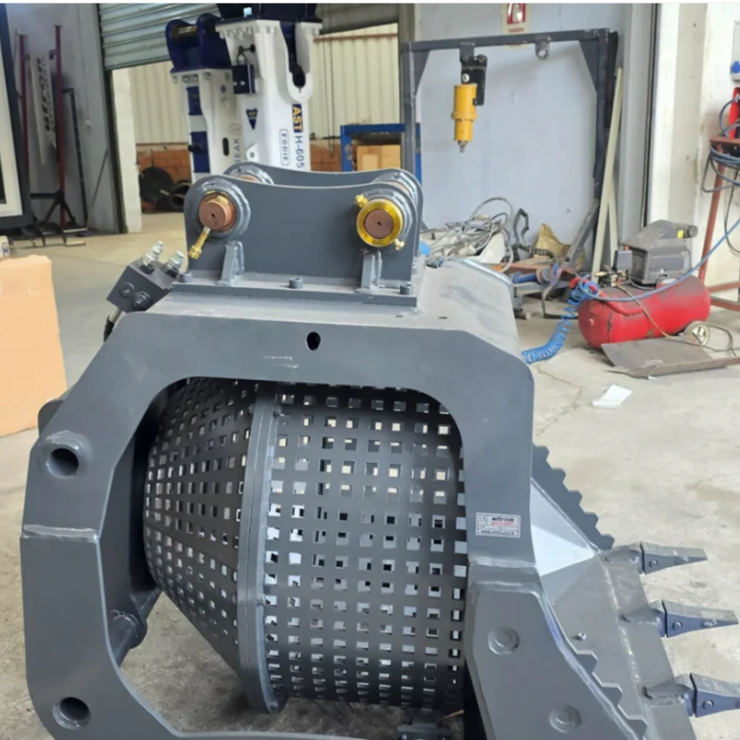 Rotary Screening Bucket (Trommeltype) – Steenscheiding Accessoire